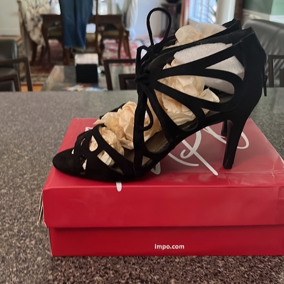 Impo shoes Size 8.5. These are black and they are a suede texture. - Picture 3 of 4